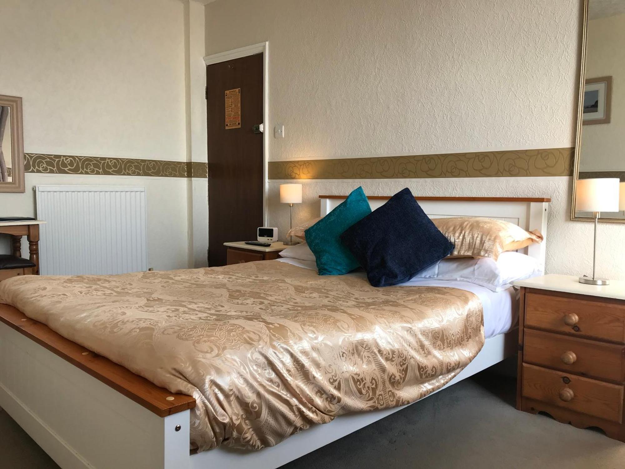 The Whiteley 4*